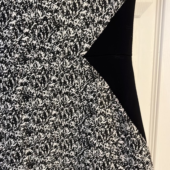 BANANA REPUBLIC DRESS SIZE 4 - Picture 3 of 6